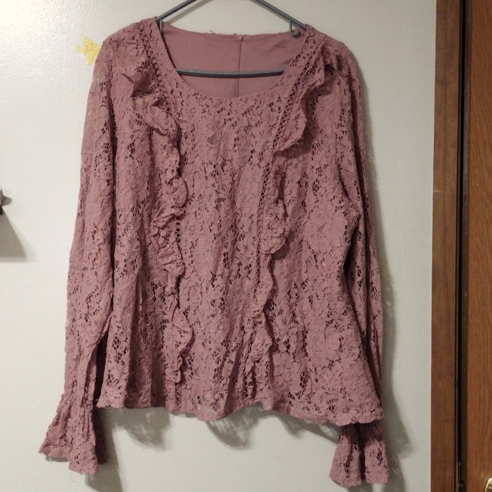 Tagless Palé Pink Lace Floral Long Sleeve Shirt